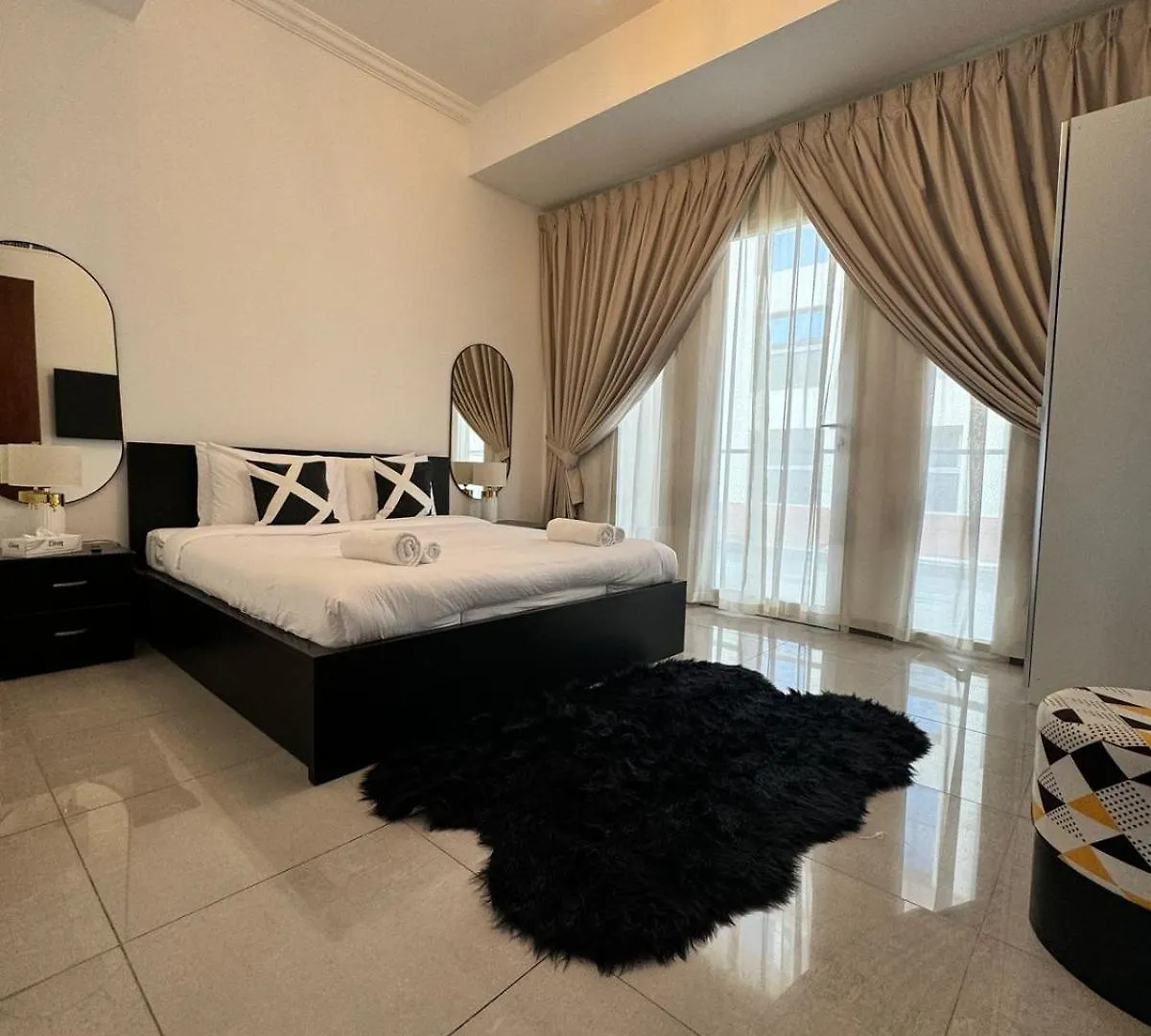 Villa Swarg Stay In Heart Of Dubai In Jvc